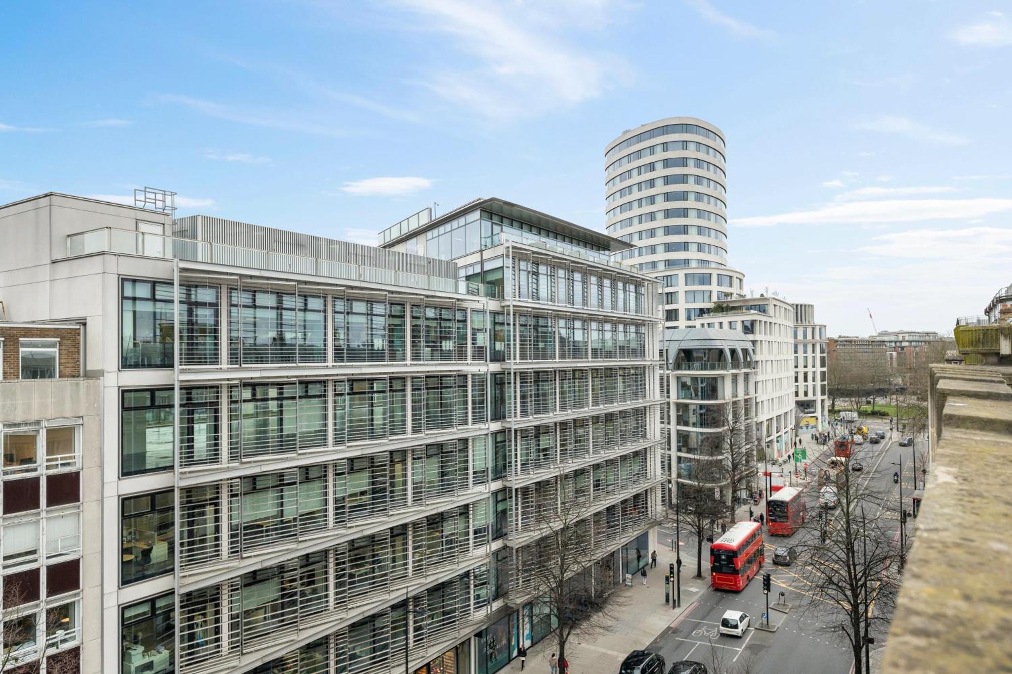 2-Bedroom Elegance In Marble Arch - Your Gateway To Urban Living! Londres Exterior foto